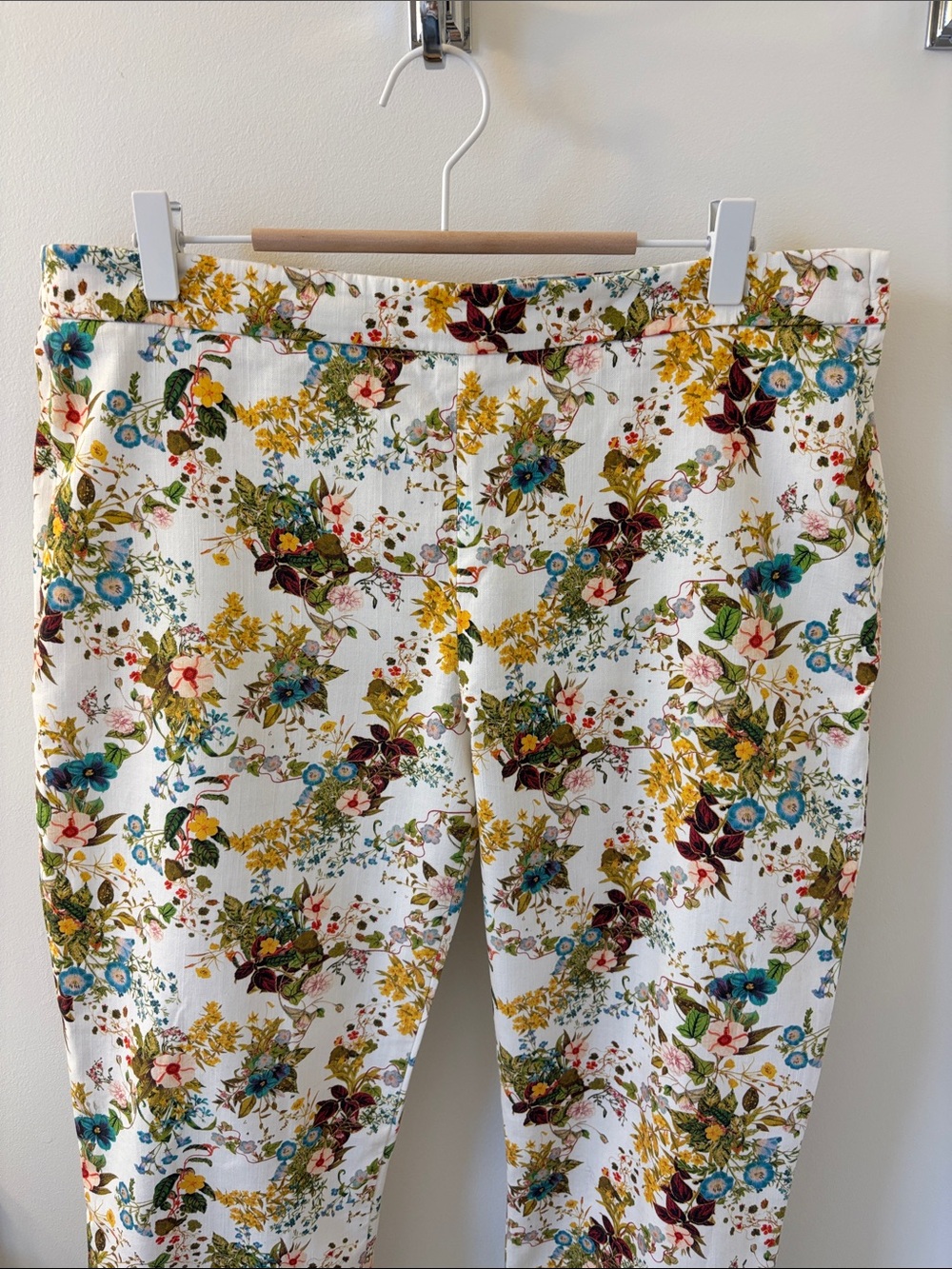 ZARA Floral Pants, Sz XL.  Beautiful!